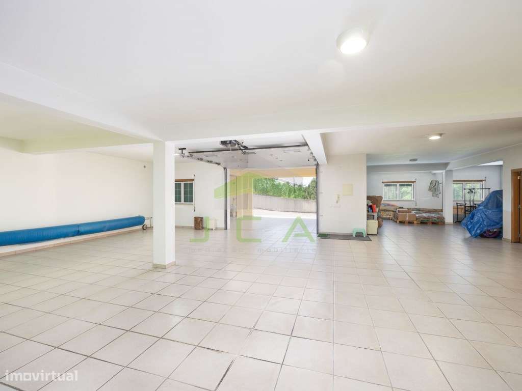 Moradia V4 com piscina e terreno a 15min de Leiria-31