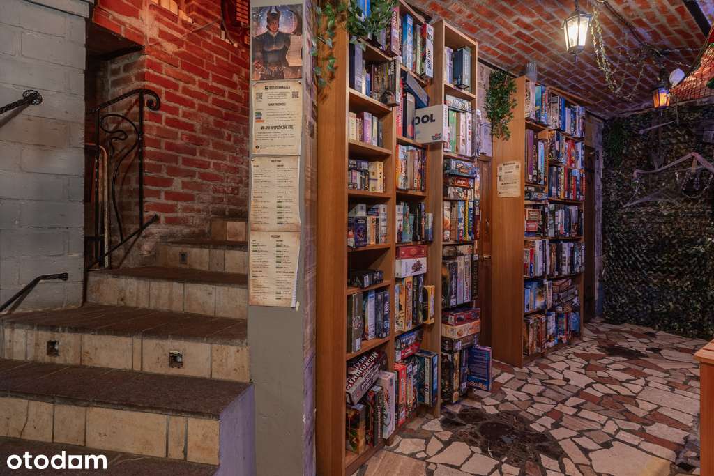 Dwupoziomowy lokal usługowy z witryną-8