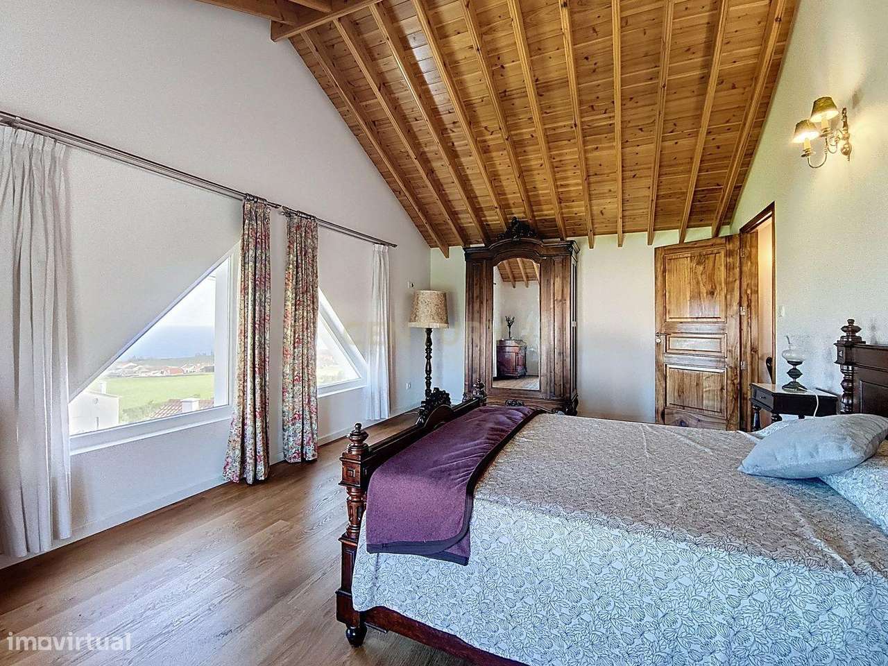 Casa Renovada com Vista Mar em Lomba da Fazenda, Nordeste-16