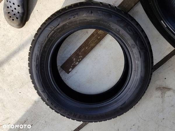 Maxxis WP-05 ArcticTrekker 175/65 R15 88T 7,4mm. - 9