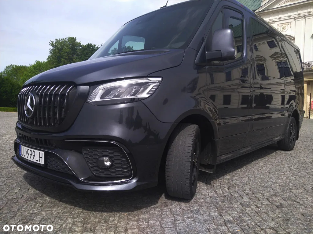 Mercedes-Benz SPRINTER TOURER 319 CDI AMG - 12