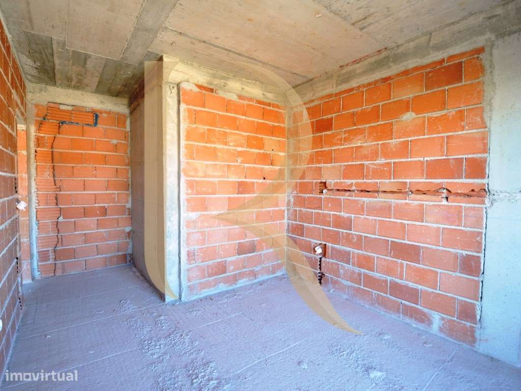 Apartamento novo duplex T3+2 com garagem, elevador e varandas em Va...-13