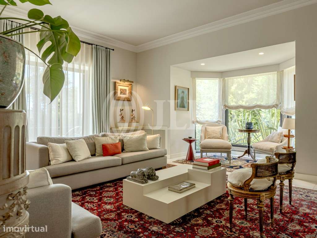 Moradia T5 com piscina, no Restelo, em Lisboa - Grande imagem: 2/37