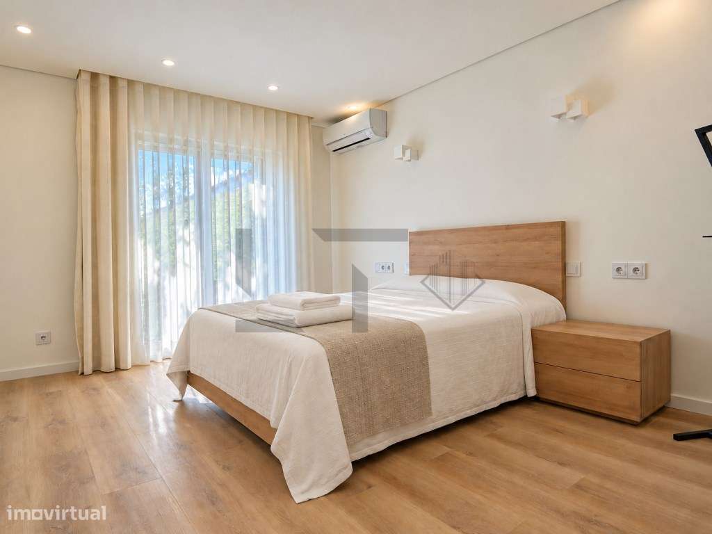 Quinta com 2 Moradias, 2 Campos de Ténis e Piscina, para Venda em P...-35