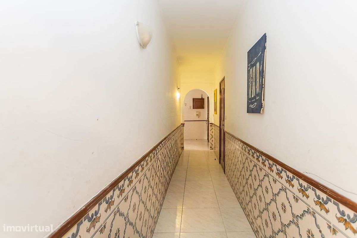 Apartamento T3 à venda em Alto da Brandoa-23