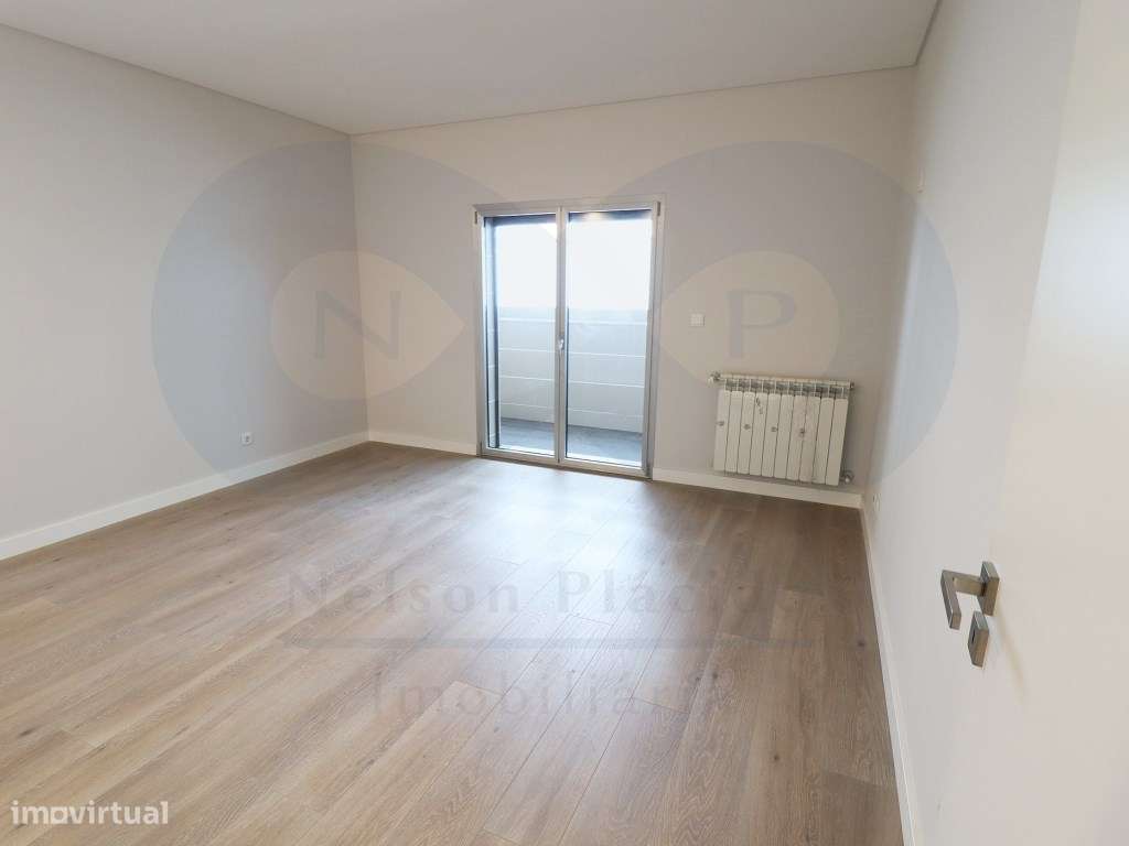 T4 CONSTRUÇÃO NOVA com terraço e garagem em Colinas do Cruzeiro - O...-39