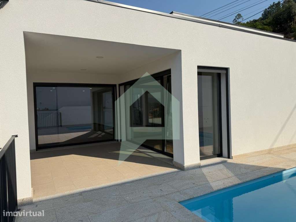 Moradia individual V3 com Piscina em Ribeira, Ponte de Lima-31