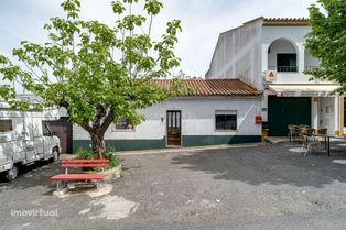 Conforto do campo e proximidade da cidade, em Viana do Alentejo