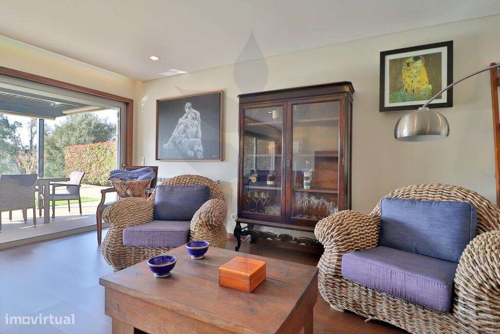 Venda Moradia Geminada Palmeira T4-42