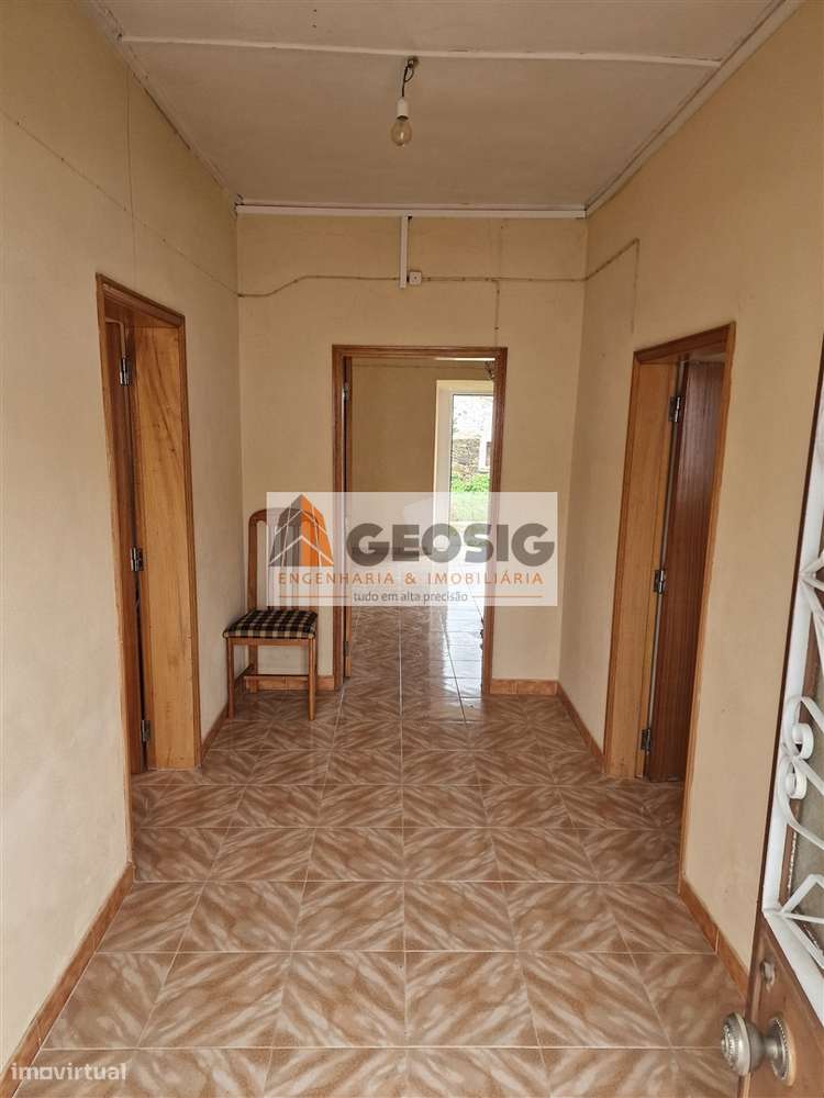 Moradia Geminada T2 Venda em São Miguel do Pinheiro, São Pedro de Soli - Grande imagem: 3/22