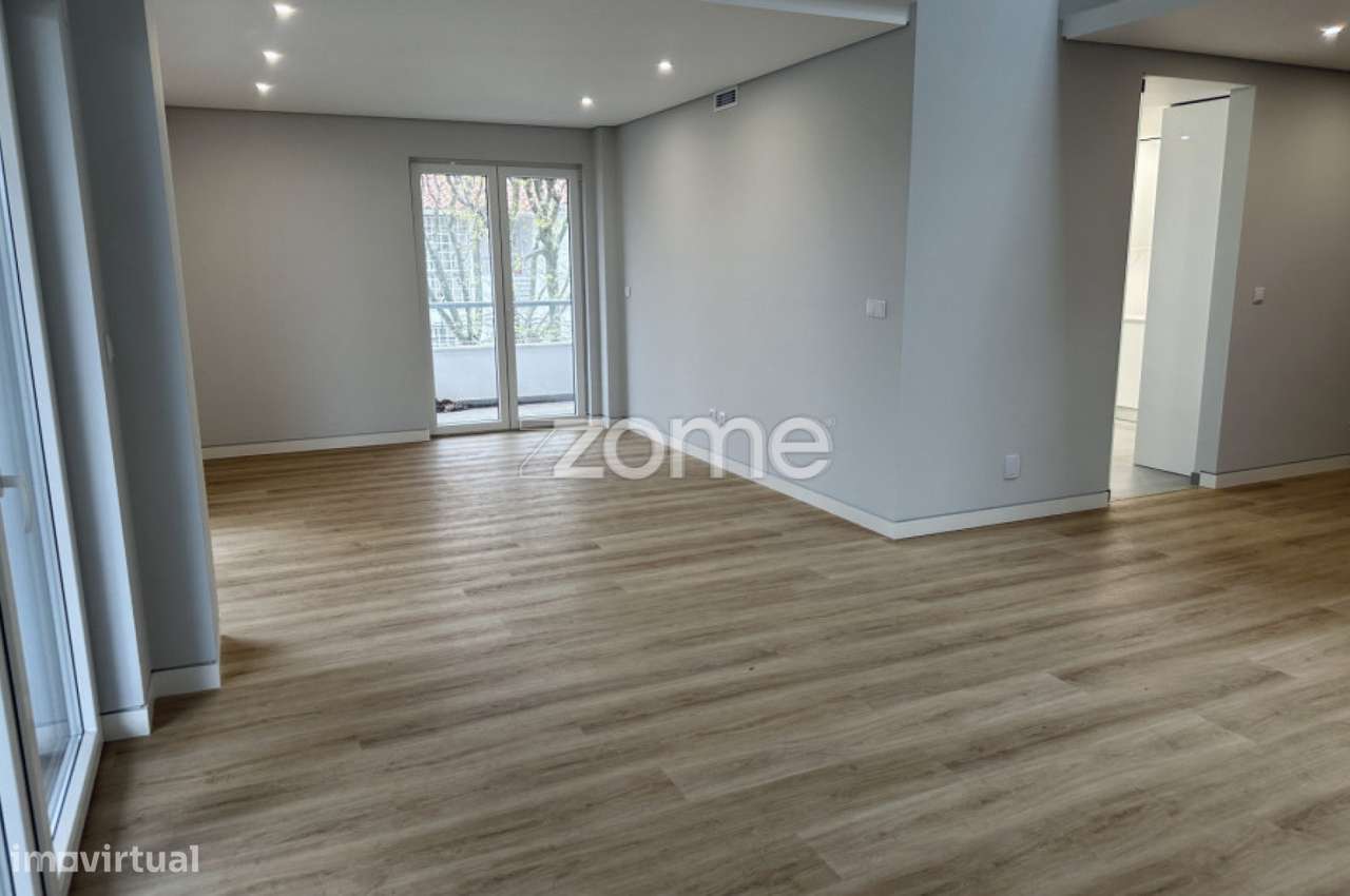 Apartamento T3 com Mezanino – 3 lugares de garagem-19