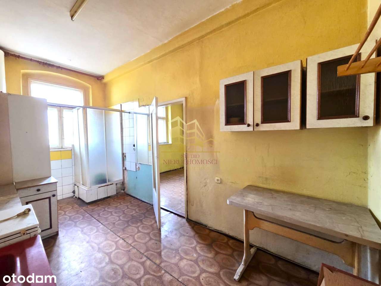 Kawalerka w centrum Piławy Górnej. Polecam!-7