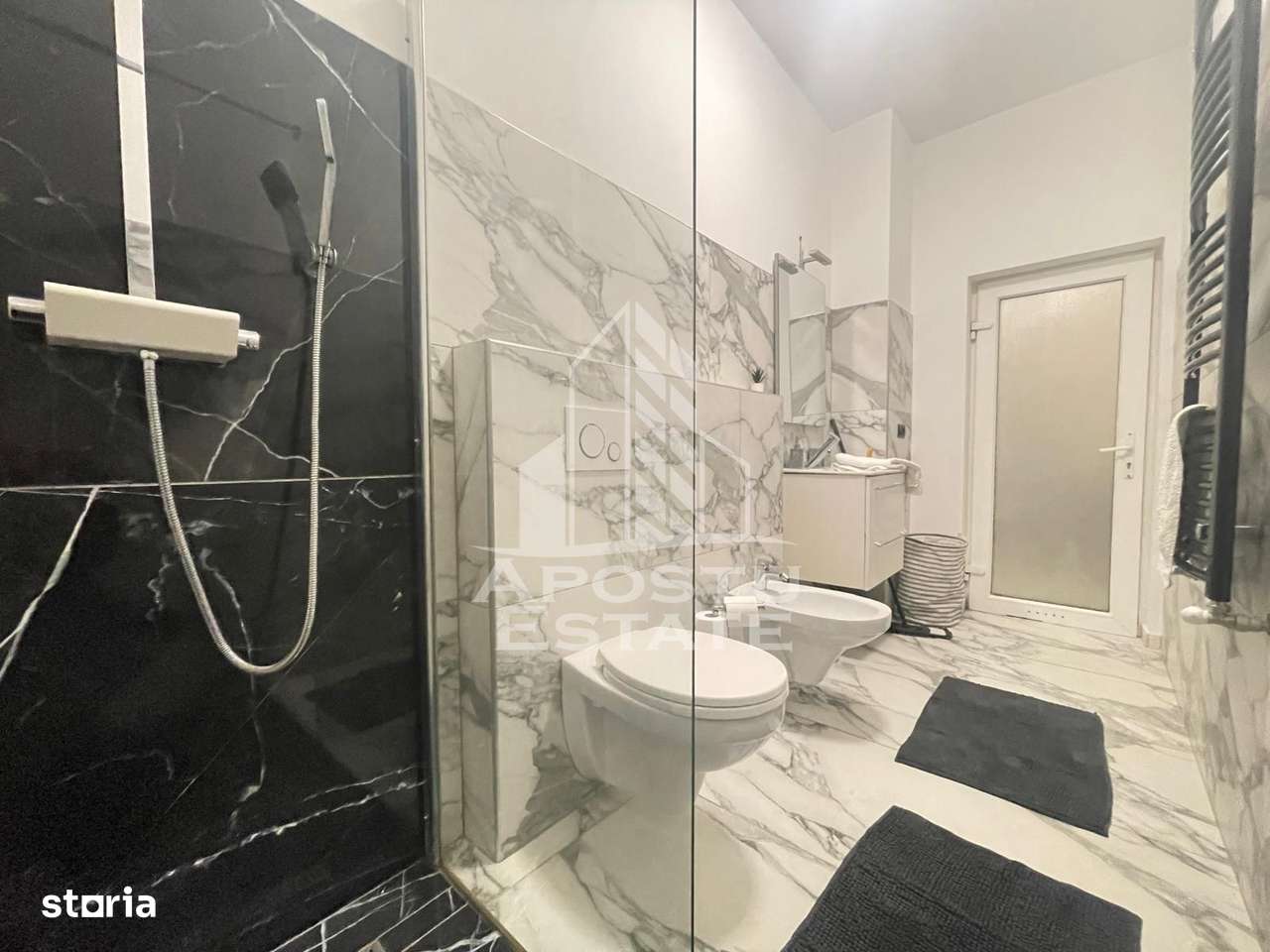 Chirie, Apartament 2 camere Centru , bulevardul Revoluției, Teatru - Imagine principală: 4/14