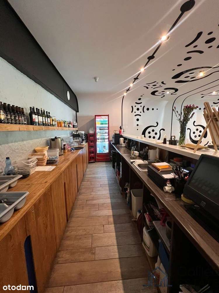 Na sprzedaż kompleks gastronomiczno–bankietowy-9