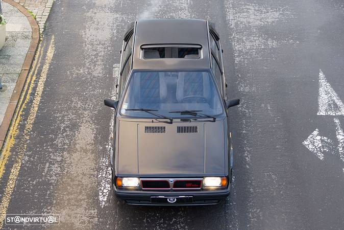 Lancia Delta 1.6 HF Turbo - 33
