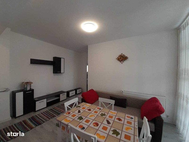 Ofer spre inchiriere apartament cu 2 camere Open-Space