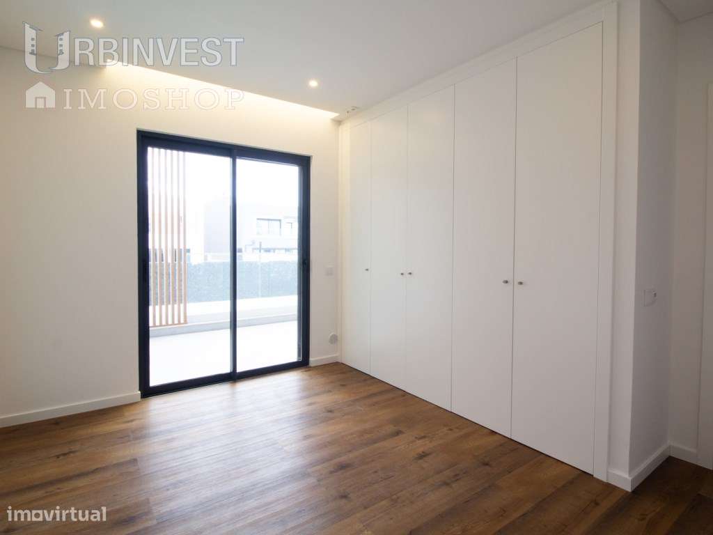 Moradia T4 a curta distância da praia do Almargem, em Quarteira, Al...-13