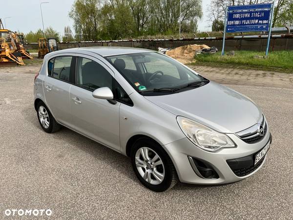 Opel Corsa 1.2 16V Enjoy - 9