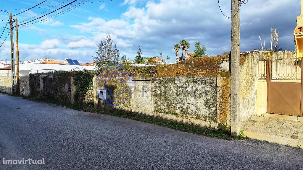 Terreno urbano situado em Cortegaça