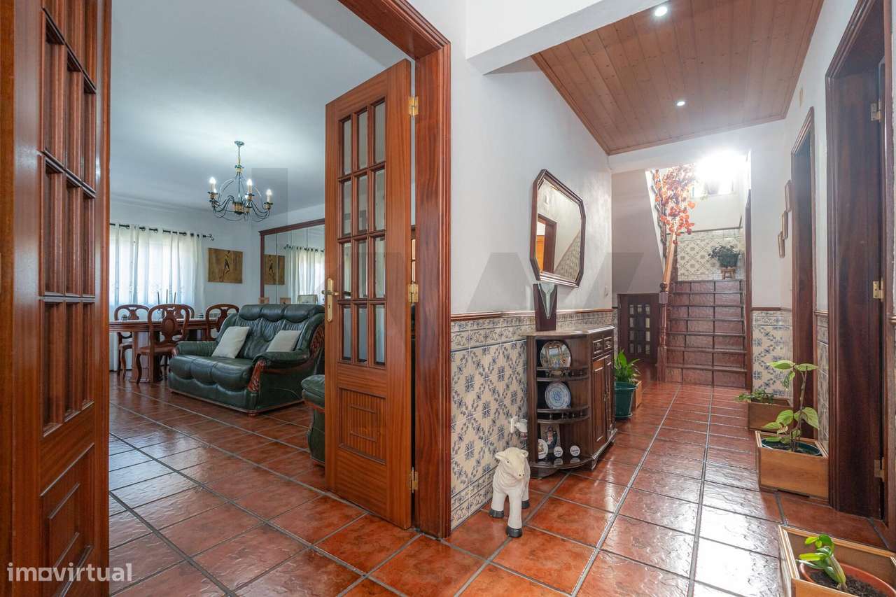 Moradia independente T3 | Garagem | Anexo com churrasqueira e forno | - Grande imagem: 4/60