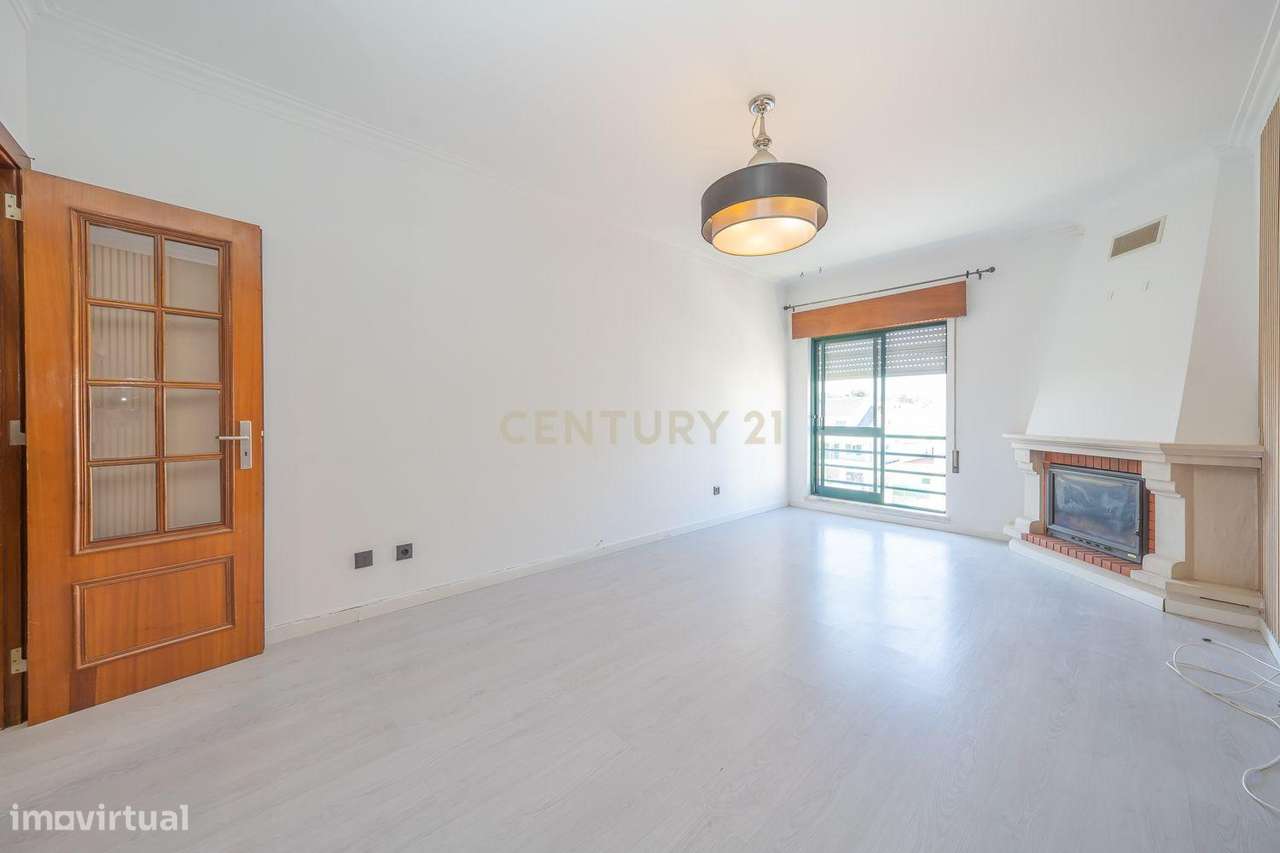 Apartamento T2 - Quinta do Conde - Grande imagem: 2/25