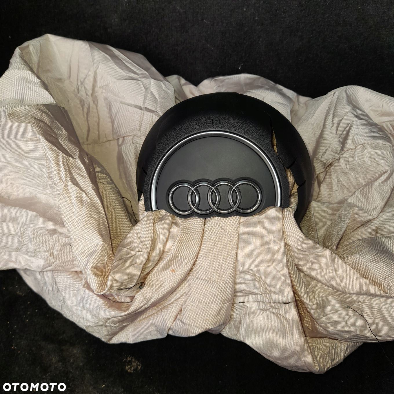 AUDI A3 8V PODUSZKA KIEROWCY 8V0880201 ck - 2