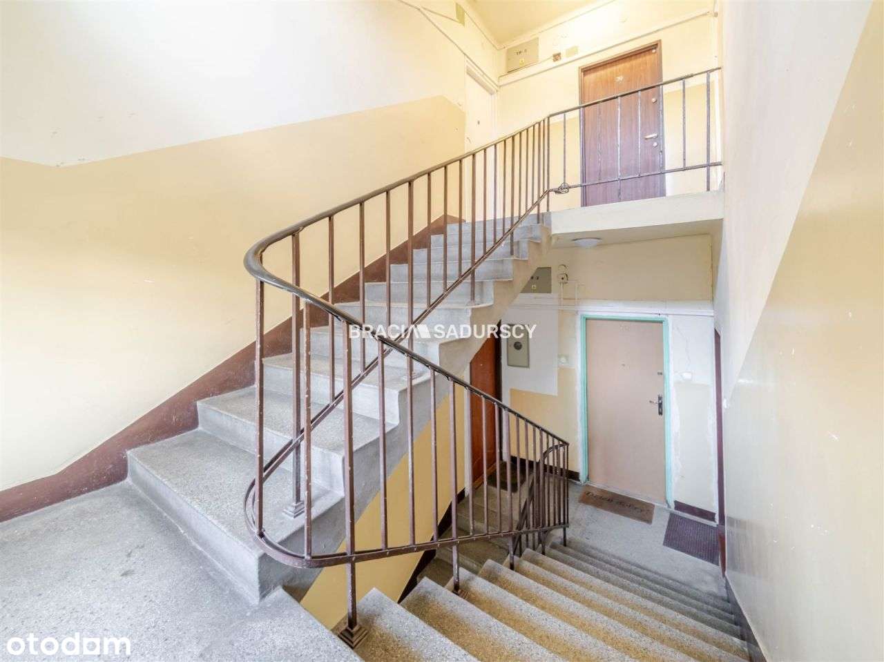 59m2 3 pok+os kuchnia Ul.Staszczyka Bronowice-19