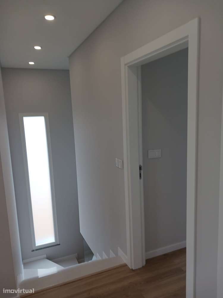 Moradia nova em construção.-7