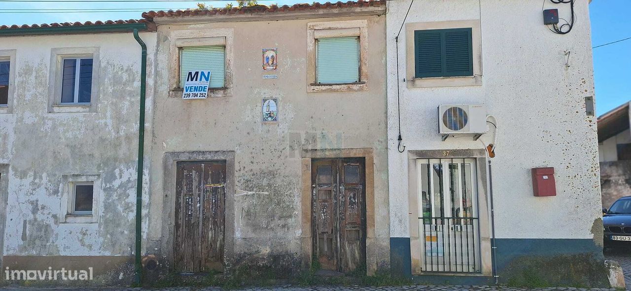 Casa para Remodelação  em Anaguéis