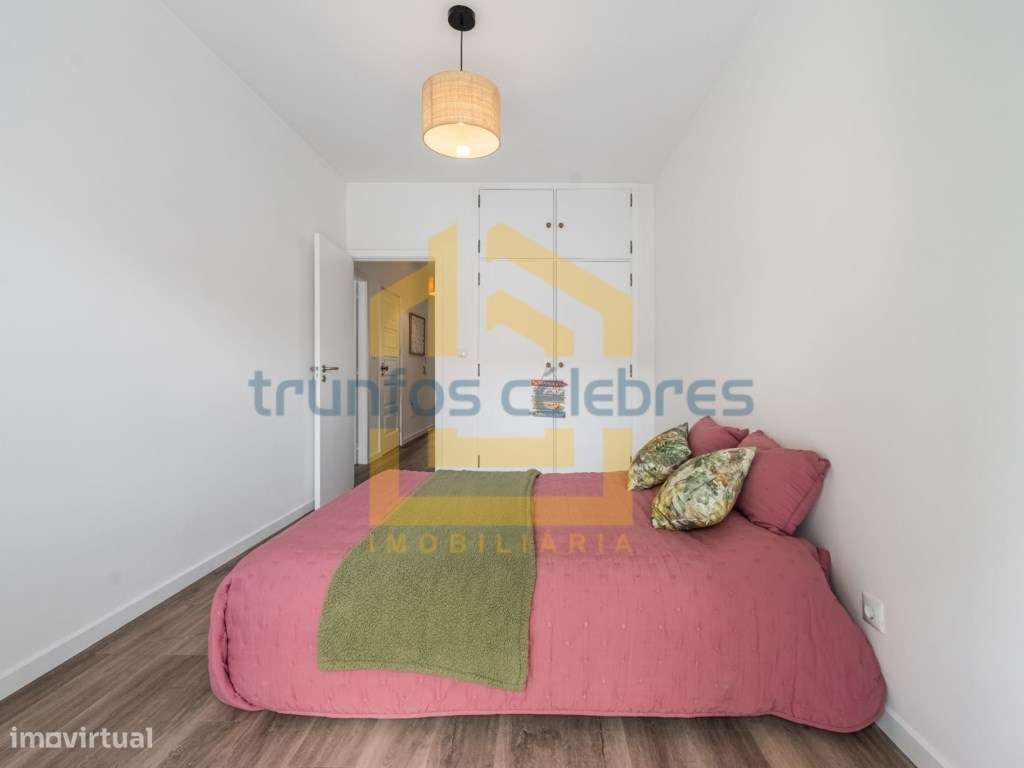 T2 Renovado com Vista Mar | em 2ª linha de mar, Caxinas - Vila do C...-10