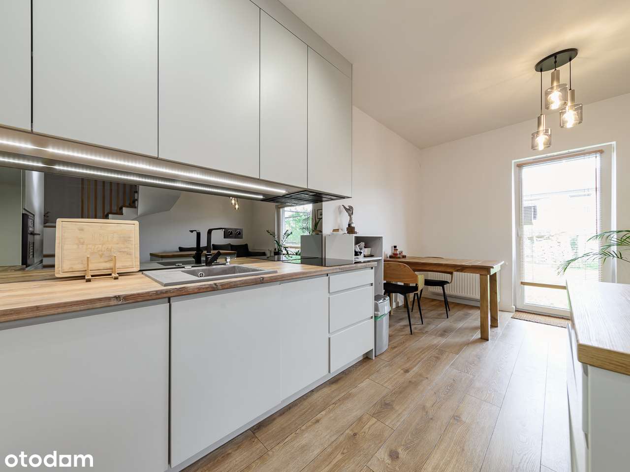 szybki dojazd do Warszawy gotowy do wprowadzenia 81 m2 ogród 75 m2-3