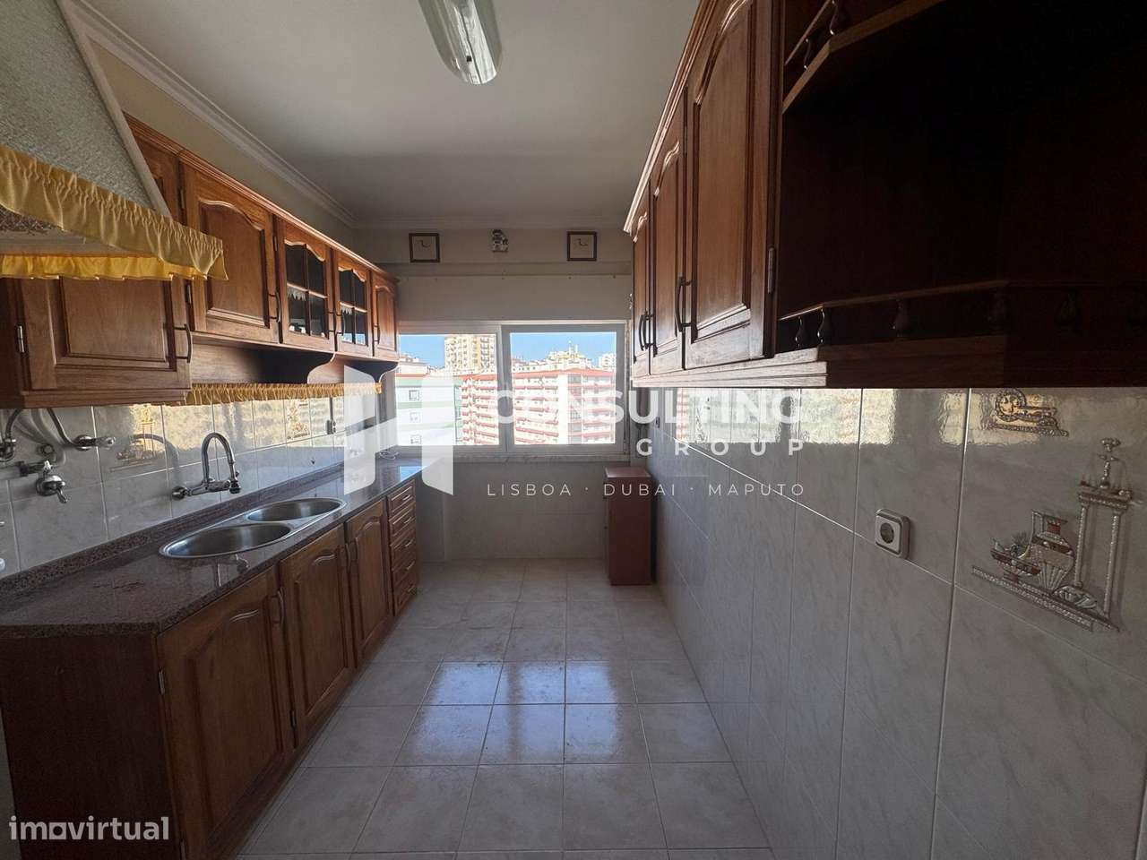 Apartamento T2 Venda em Mina de Água,Amadora-20