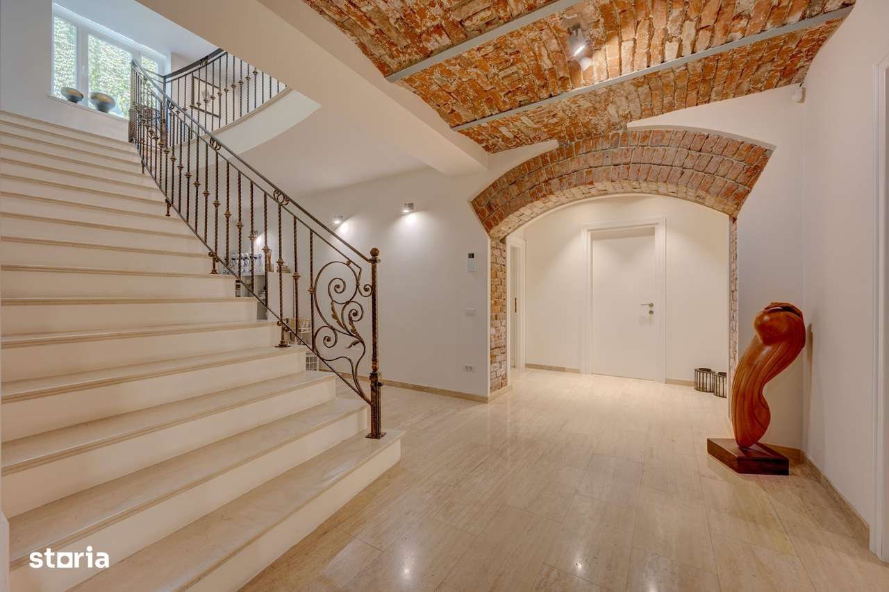 Vilă interbelică restaurată cu eleganță / Cartierul Capitale - Imagine principală: 5/10