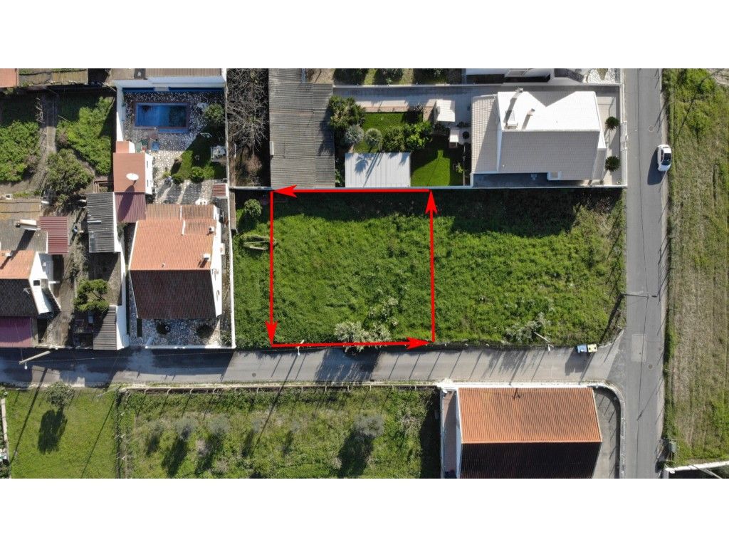 Terreno Urbano em Pegões com 432m2