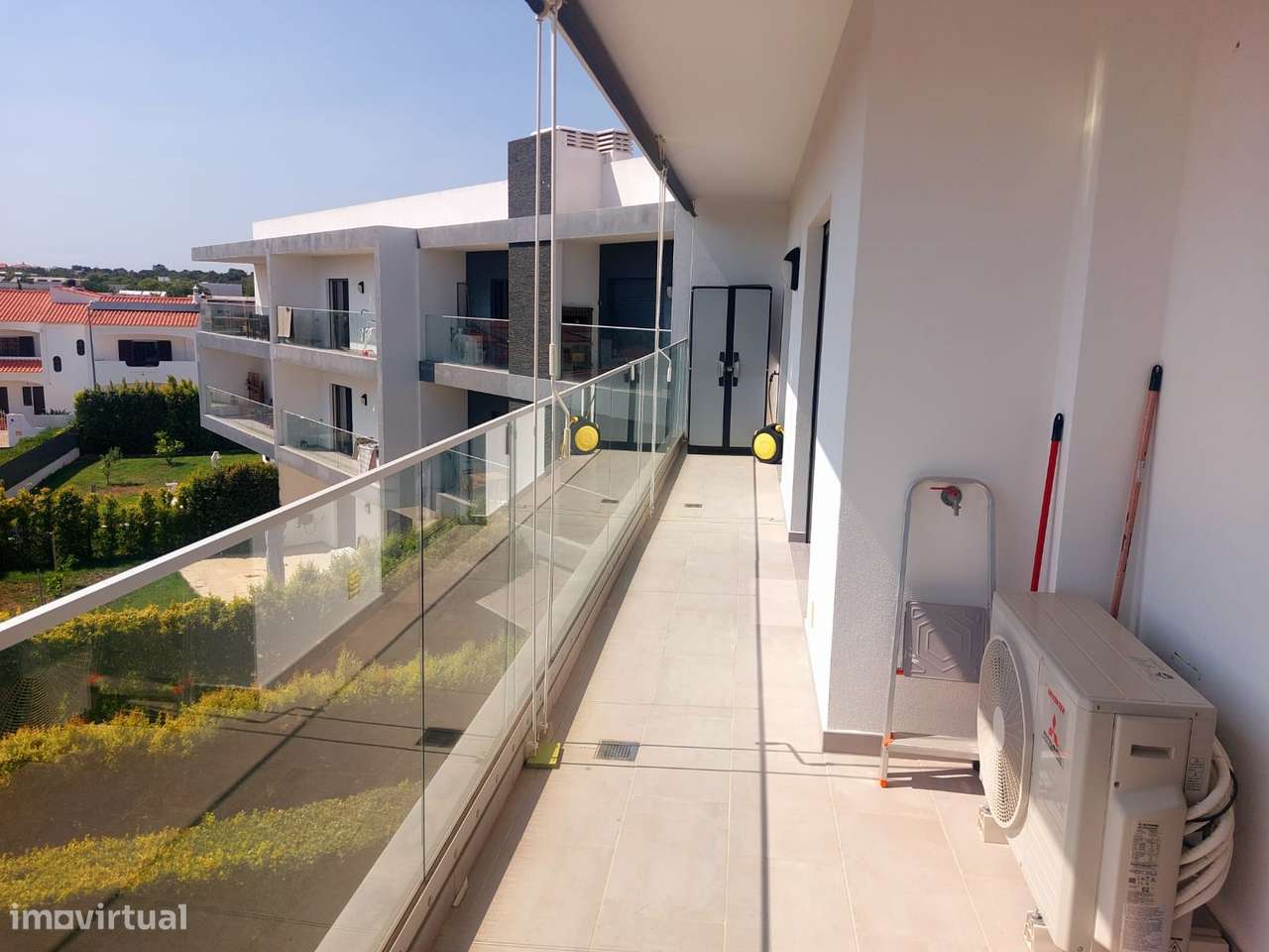 Apartamento Semi-Novo - Ferreiras-23