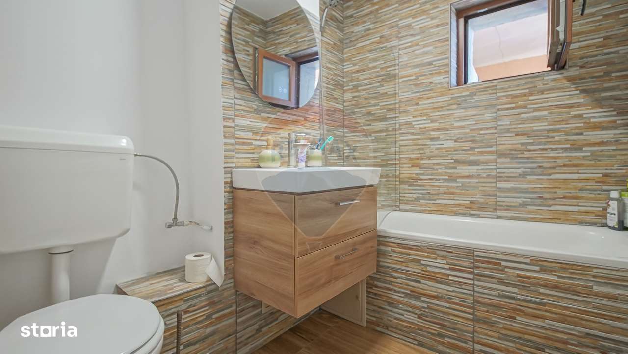 De vanzare 4 camere Racadau-zona Parcul Trandafirilor-9