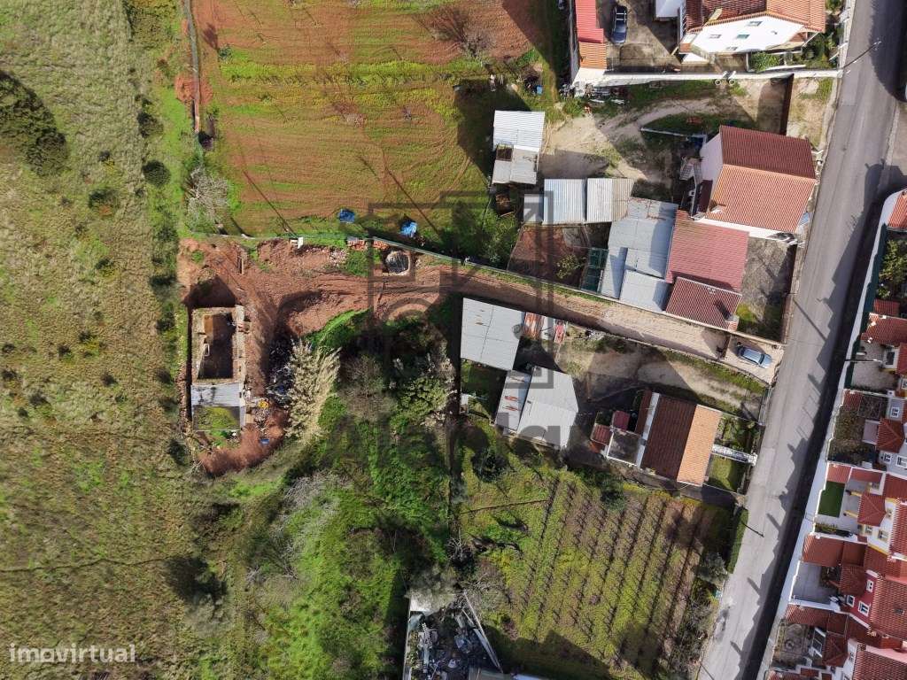 Moradia para restauro em Alenquer - Grande imagem: 3/28