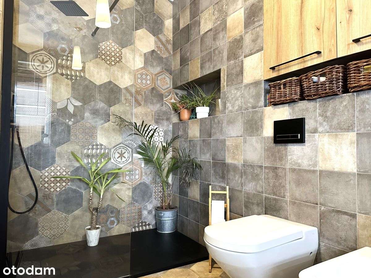 Dwupoziomowe mieszkanie + dwa miejsca postojowe.-8