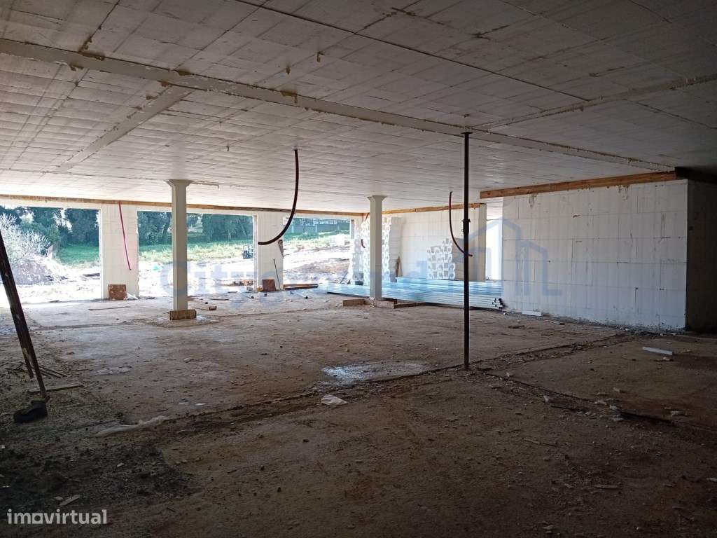 Apartamento T2 em Condomínio Fechado nos Pousos - Tecnologia Verde-14