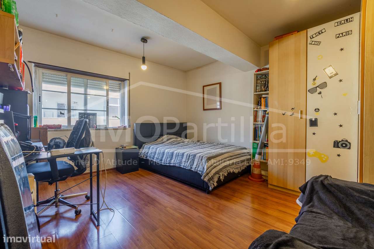 Apartamento t2 à venda na Rua Domingos Saraiva-13