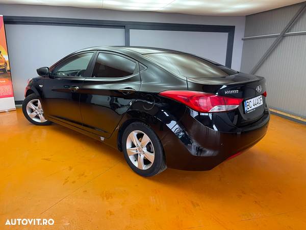 Hyundai Elantra 1.6 MPi Aut. Exclusive - 6