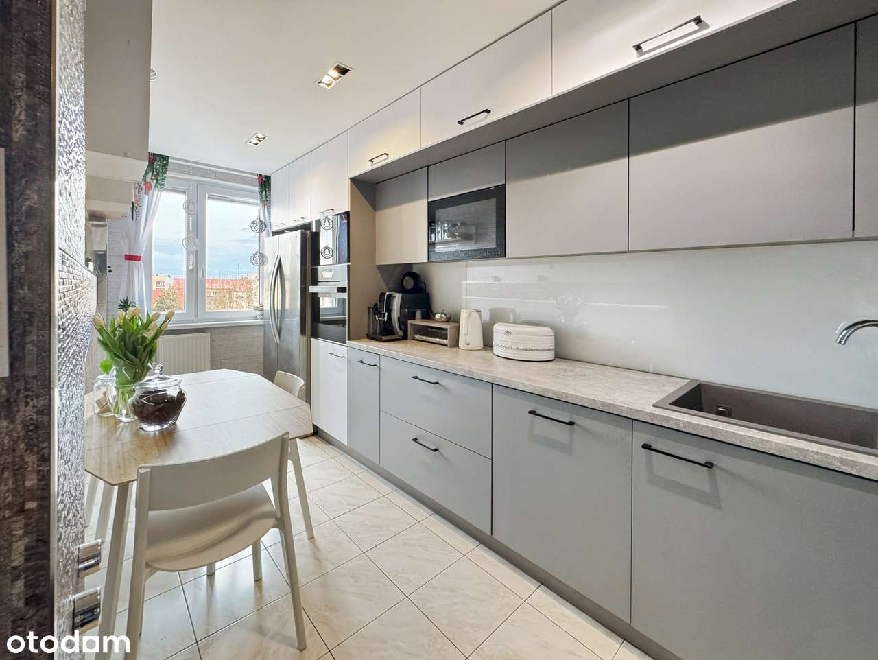 Mieszkanie do wejścia od zaraz osiedle Szujskiego 4 piętro - Pełny obrazek: 1/14