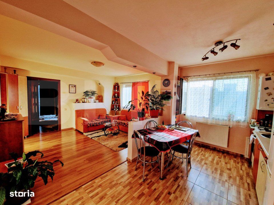 Apartament 3 camere cu balcon si parcare, Subcetate !