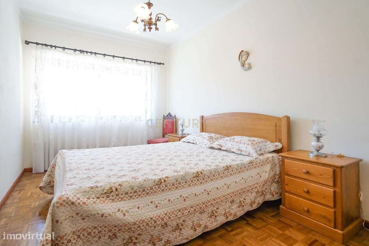 Moradia T4+4, com anexos e com terreno, na Senhora da Encarnação, Figu - Grande imagem: 4/39