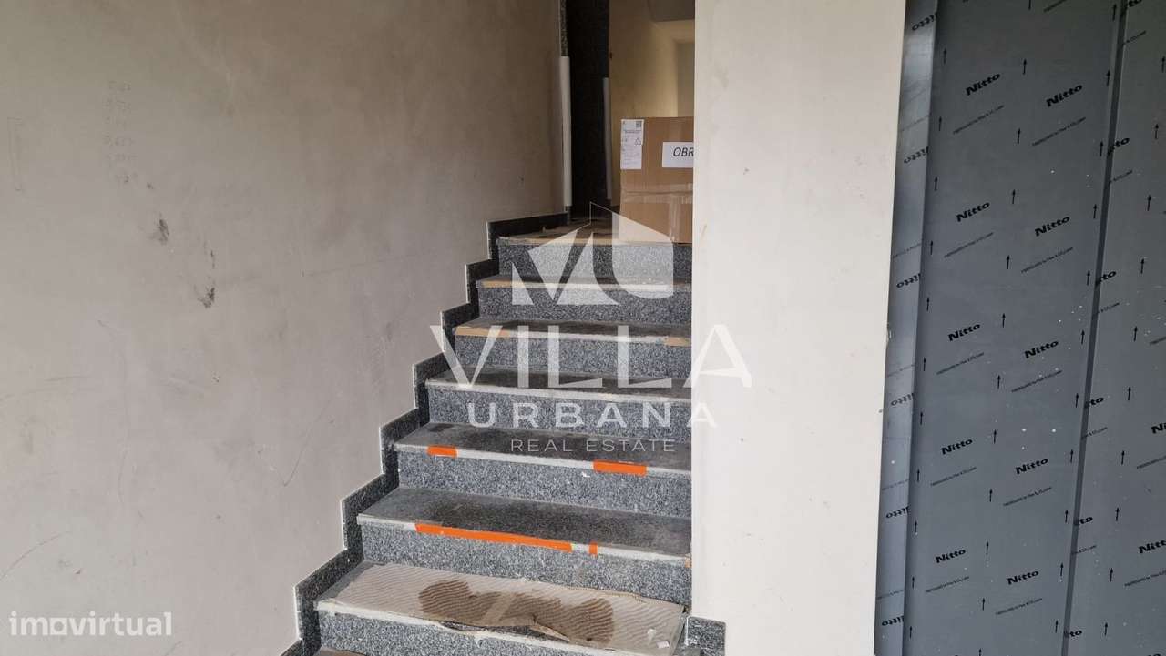 Apartamento T3+1 Duplex em Vale Milhaços-19