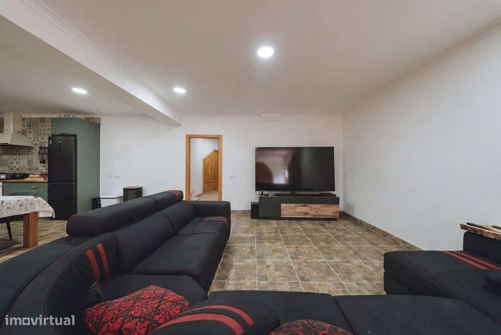 Moradia T7 isolada, com 5 suítes e vistas deslumbrantes-33