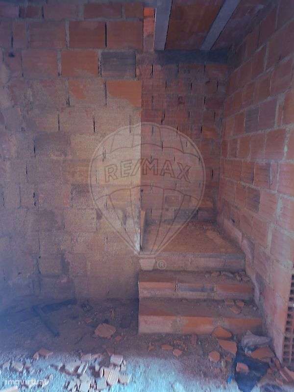 Moradia T2 para venda-9