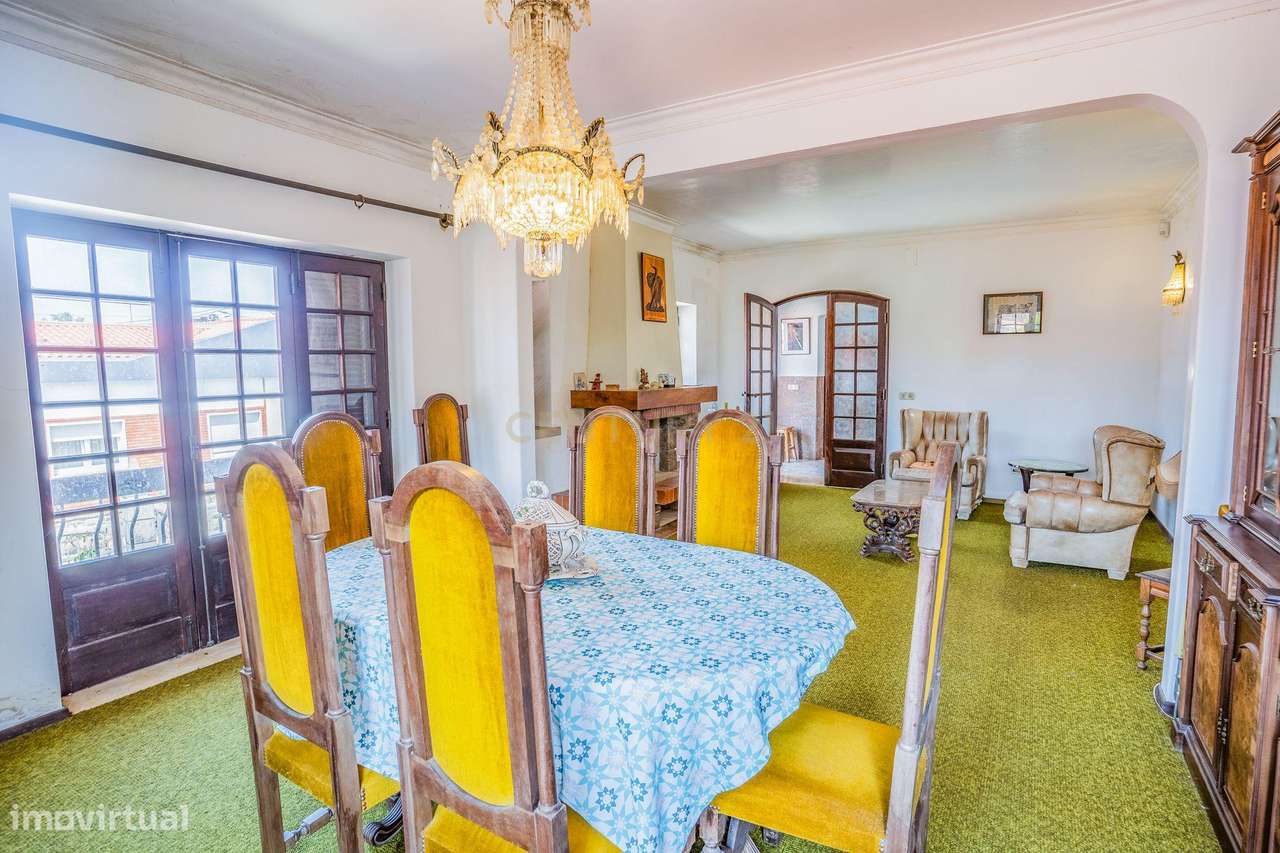 Moradia no Centro das Gaeiras. Uma casa única.-30