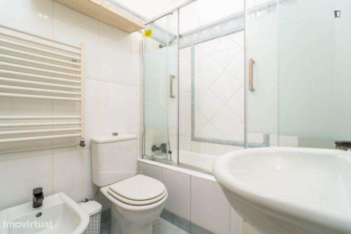 Quarto - localizado em  Coimbra - Grande imagem: 4/5