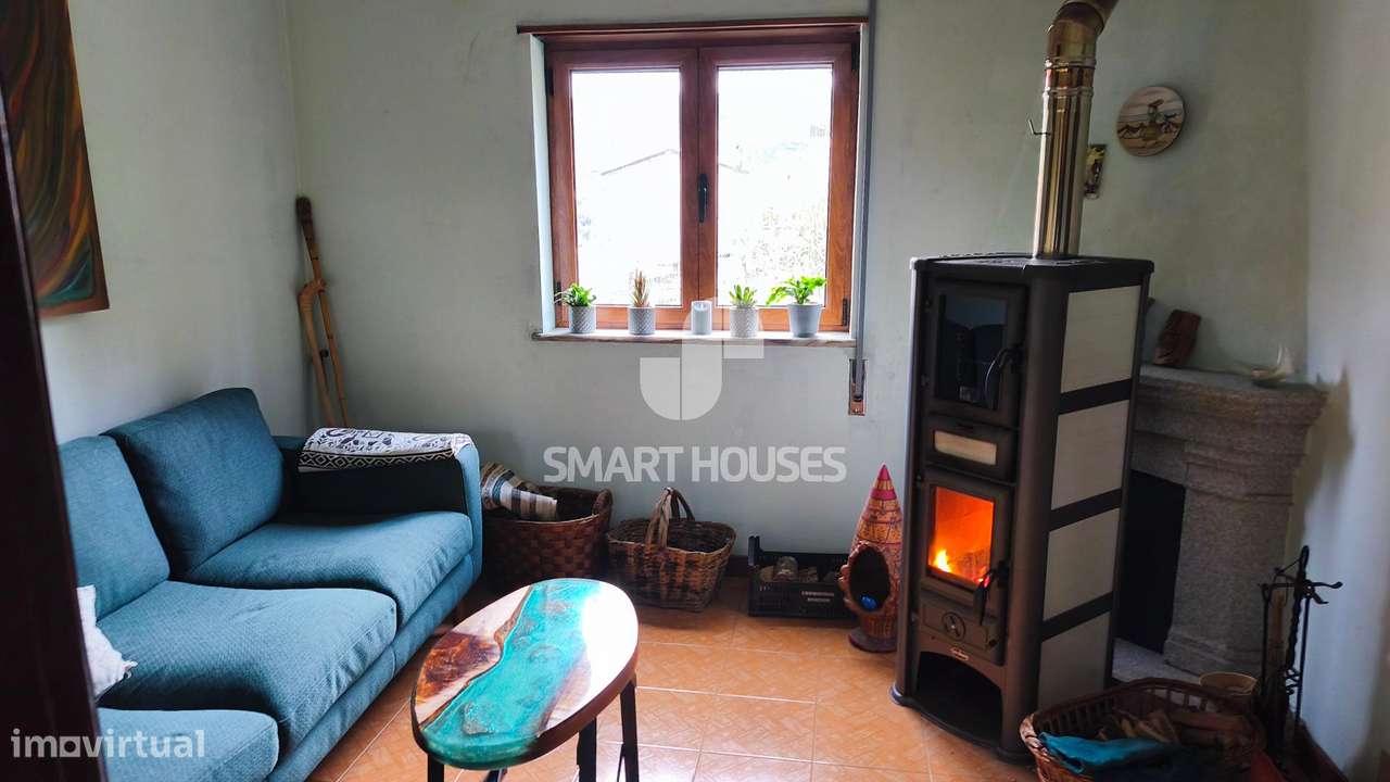 Moradia T3+1 em Avô c/ terreno-15